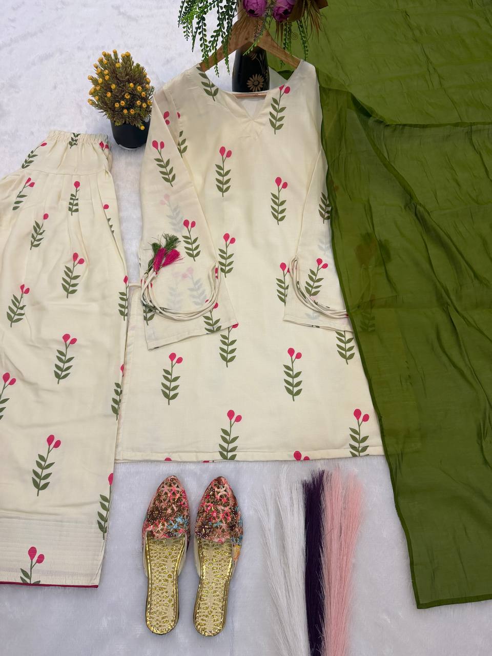 The Ethereal Ivory Floral Heritage Set